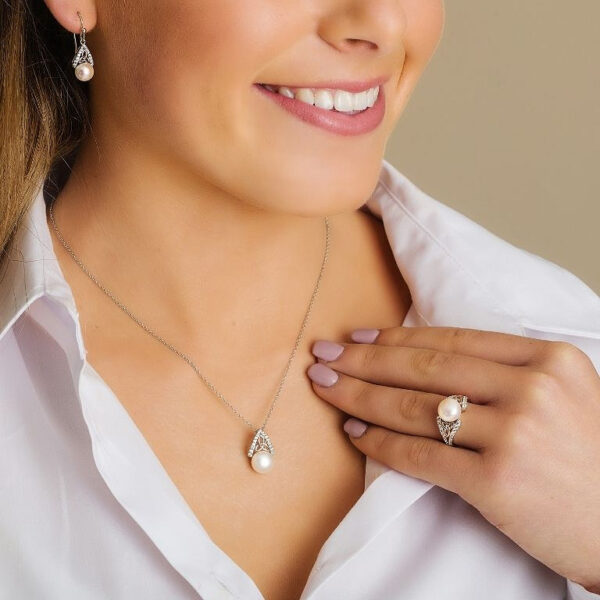 Intricate Sterling Silver Pearl Trinity Knot Pendant- SP2291 - Image 3