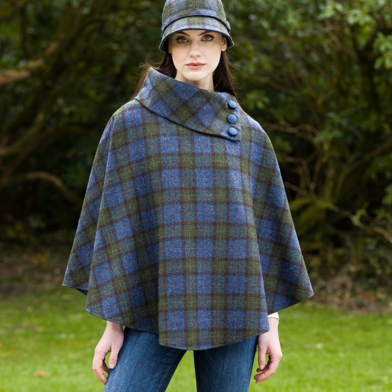 Mucros Poncho 67